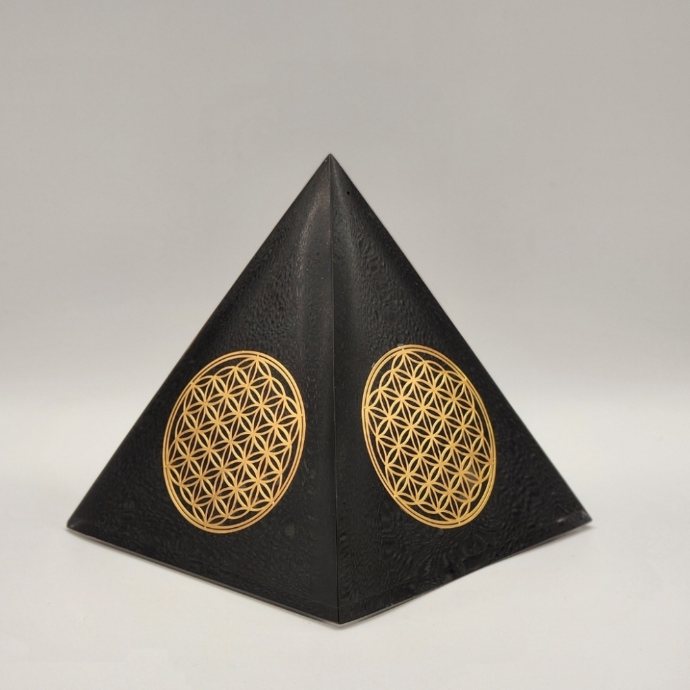 Elemental Energy Alcove, Hand Made XL Powerful Orgonite PyramidMaterial:Shun
